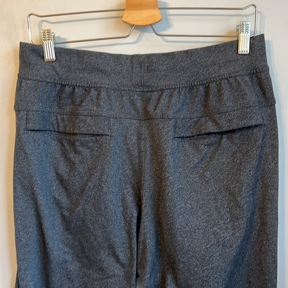 Lululemon Kung Fu Pant SZ L - Picture 8 of 9